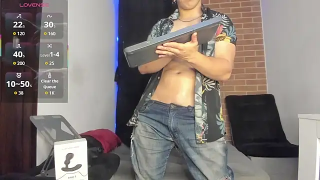 Snapshot of DavidX_X21_Strip chatting on February 2026 08:16:02 AM DavidX X21 Strip online show from February 2026 08:16:02 AM