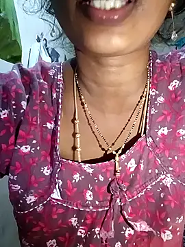 Snapshot of TeluguammayiMahi chatting on September 2025 06:26:02 AM TeluguammayiMahi online show from September 2025 06:26:02 AM