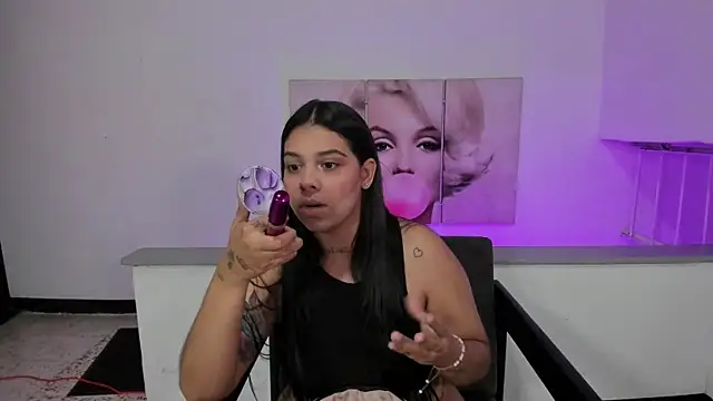Snapshot of Emily_rivera78 chatting on September 2025 07:54:01 AM Emily rivera78 online show from September 2025 07:54:01 AM