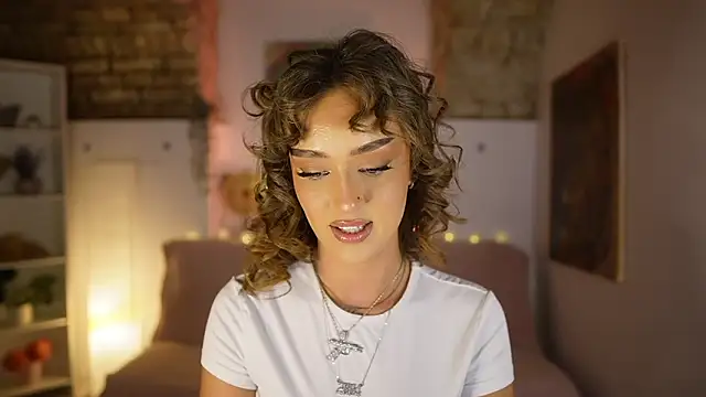 Snapshot of Clara_Nia chatting on February 2025 07:38:02 PM Clara Nia online show from February 2025 07:38:02 PM