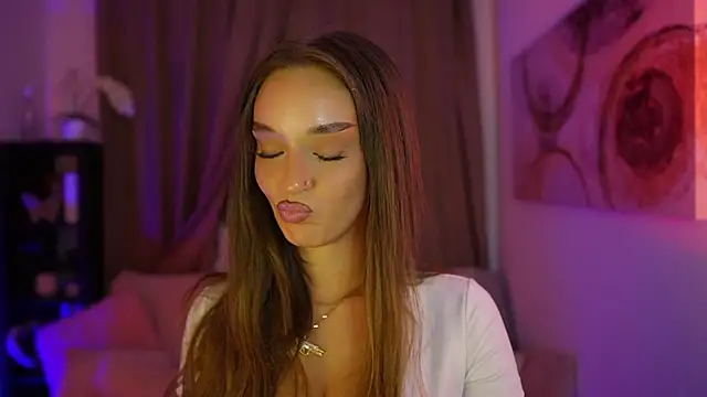 Snapshot of Clara_Nia chatting on September 2025 06:40:02 PM Clara Nia online show from September 2025 06:40:02 PM