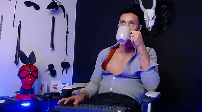 AngeloColleen online show from February 2025 11:02:01 AM