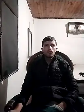 Snapshot of nickzeus98 chatting on January 2025 07:39:01 PM nickzeus98 online show from January 2025 07:39:01 PM