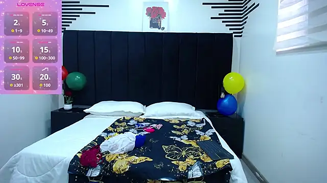 CamiilaReyes online show from October 2025 01:23:01 PM