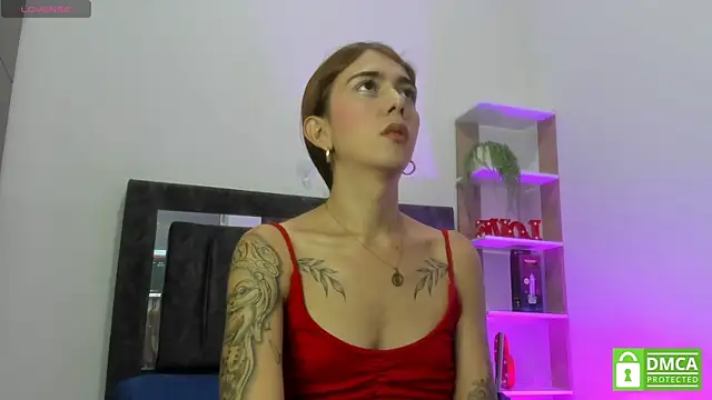 Nicol TransGirl online show from May 2026 02:17:02 AM