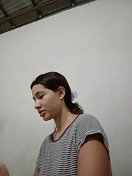 Snapshot of -Nicol chatting on December 2025 10:02:02 AM -Nicol online show from December 2025 10:02:02 AM