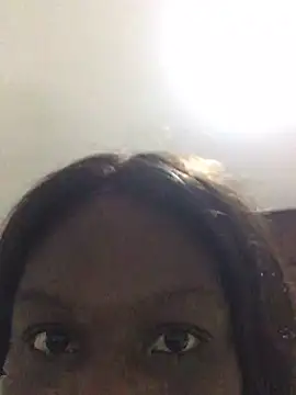 Snapshot of cutee2000 chatting on February 2025 12:05:01 AM cutee2000 online show from February 2025 12:05:01 AM
