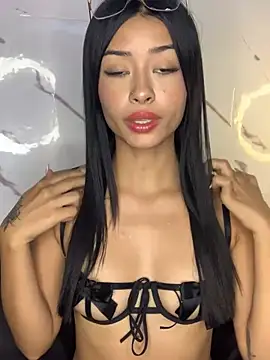 Snapshot of Miss_karol chatting on February 2025 08:58:01 PM Miss karol online show from February 2025 08:58:01 PM