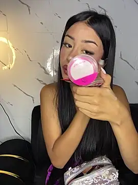 Snapshot of Miss_karol chatting on February 2025 05:28:01 PM Miss karol online show from February 2025 05:28:01 PM
