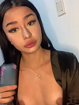 Snapshot of Miss_karol chatting on October 2025 02:32:01 AM Miss karol online show from October 2025 02:32:01 AM