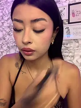 Snapshot of Miss_karol chatting on March 2026 03:52:01 PM Miss karol online show from March 2026 03:52:01 PM