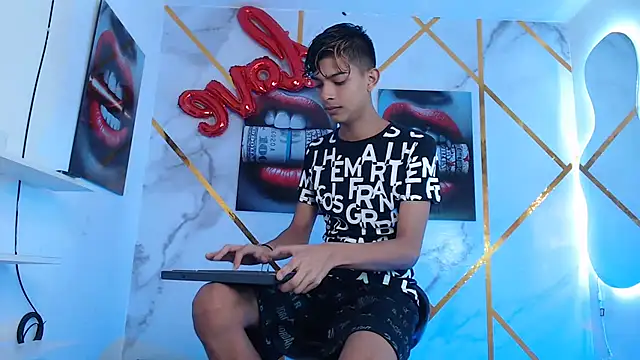 KING STYLE2 online show from March 2025 11:26:01 PM