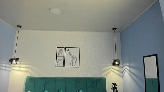 ninna curly online show from December 2025 03:45:02 AM