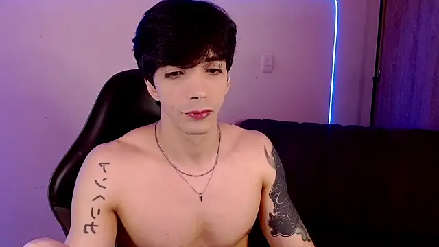 H3ll B0I online show from May 2026 06:21:03 AM