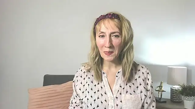 MargaretMilf69 online show from February 2025 04:33:01 PM