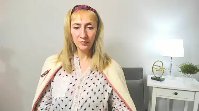 MargaretMilf69 online show from February 2025 04:33:02 PM