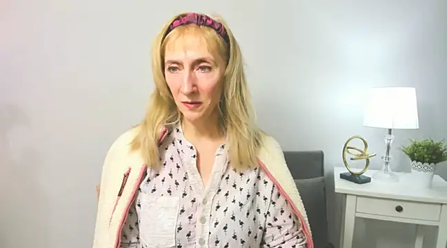 MargaretMilf69 online show from February 2025 04:14:02 PM