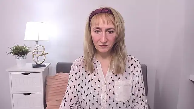 MargaretMilf69 online show from March 2025 04:46:02 PM