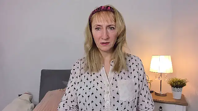 MargaretMilf69 online show from March 2025 04:28:02 PM