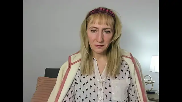 MargaretMilf69 online show from March 2025 04:31:02 PM