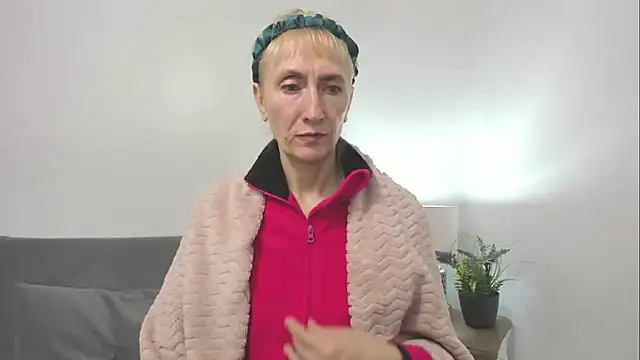 MargaretMilf69 online show from October 2025 03:24:01 PM