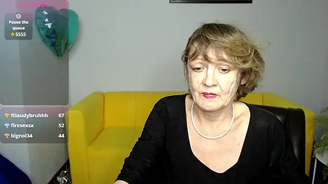 Snapshot of SexyGrandma_ chatting on February 2025 05:36:01 PM SexyGrandma online show from February 2025 05:36:01 PM