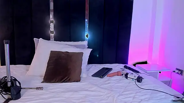 Annita001 online show from October 2025 01:18:01 PM