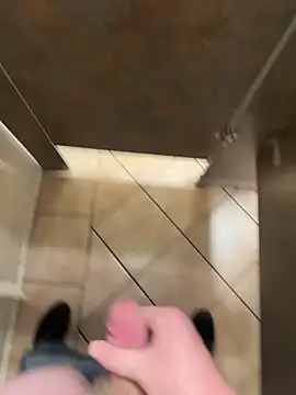 Seanoofss12 online show from April 2026 05:13:02 PM