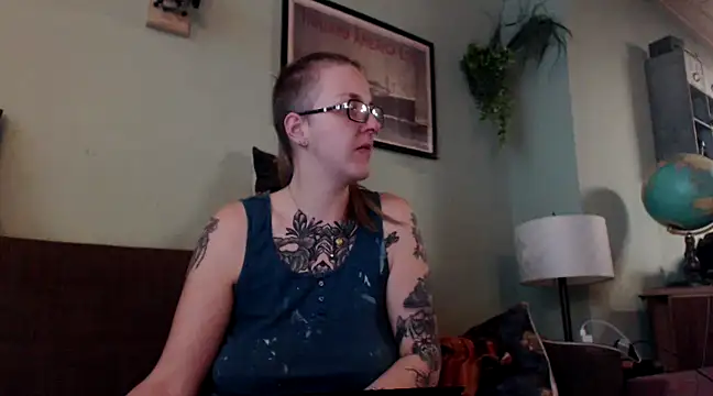 Astrid-Gilbert online show from March 2025 05:58:02 PM