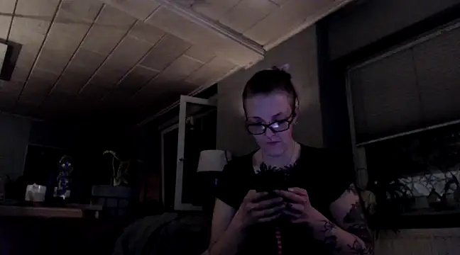 Astrid-Gilbert online show from March 2025 06:12:01 PM