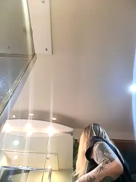 Astrid-Gilbert online show from March 2025 08:12:02 AM