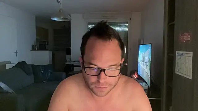 Funnyjul31 online show from May 2026 10:53:02 AM