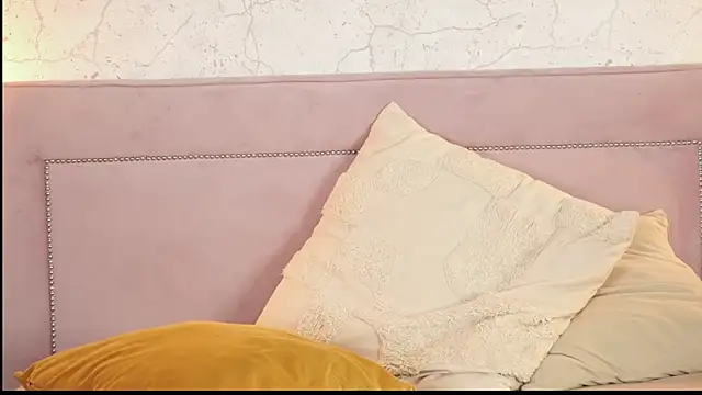 MillaBlis online show from August 2026 10:47:01 PM
