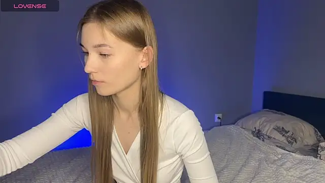 Snapshot of maria_plaudice chatting on March 2025 03:13:02 PM maria plaudice online show from March 2025 03:13:02 PM