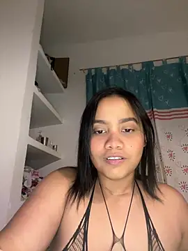Snapshot of my_cam chatting on January 2025 03:30:02 AM my cam online show from January 2025 03:30:02 AM
