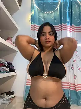 Snapshot of my_cam chatting on February 2025 07:25:01 PM my cam online show from February 2025 07:25:01 PM
