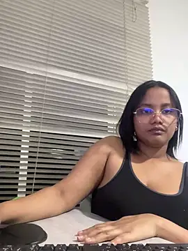Snapshot of my_cam chatting on March 2025 01:16:01 AM my cam online show from March 2025 01:16:01 AM