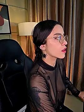 nina  dixon online show from September 2025 12:11:01 AM