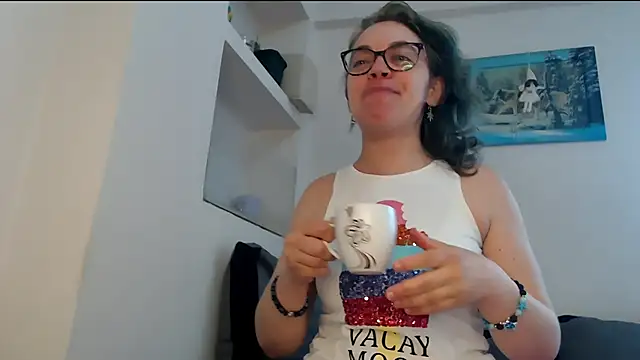 Ju-Hot online show from April 2026 01:23:01 PM
