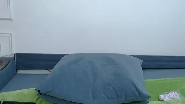 misaki yuna online show from February 2025 08:31:02 PM