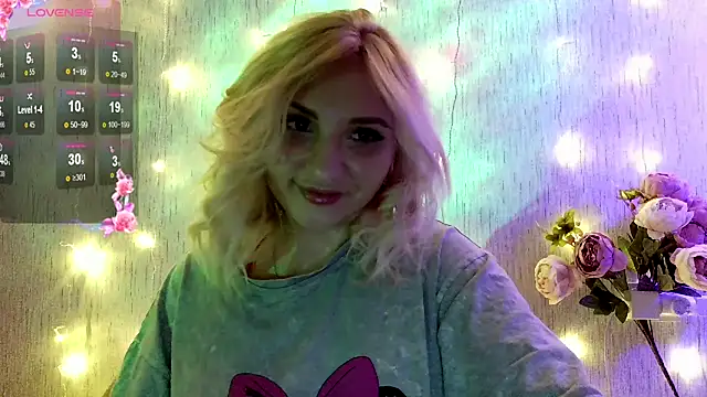Snapshot of MegicalLoy chatting on February 2025 04:22:02 PM MegicalLoy online show from February 2025 04:22:02 PM