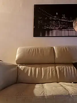 Pourleplasirs online show from February 2025 12:04:01 AM