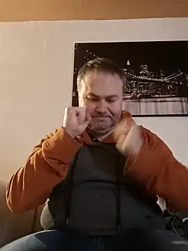 Pourleplasirs online show from February 2025 10:32:01 PM