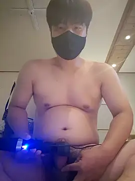 Snapshot of Tyyyggjju chatting on October 2025 10:32:02 PM Tyyyggjju online show from October 2025 10:32:02 PM