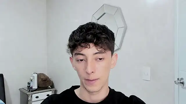 miketwink online show from March 2026 03:24:02 AM