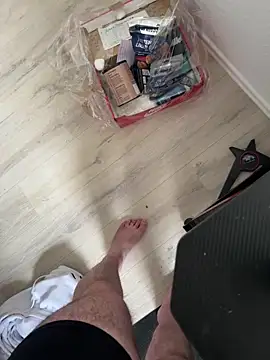 Mo 2003 online show from February 2025 02:37:01 PM