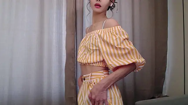 Snapshot of Fudzik0 chatting on October 2025 05:20:02 AM Fudzik0 online show from October 2025 05:20:02 AM