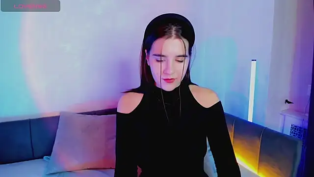 Snapshot of Sweetie_Catt chatting on March 2025 08:38:01 AM Sweetie Catt online show from March 2025 08:38:01 AM