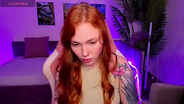 Maya Light online show from October 2025 01:59:02 AM