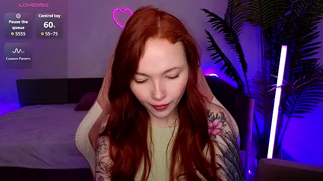 Snapshot of Maya_Light chatting on February 2026 01:56:02 AM Maya Light online show from February 2026 01:56:02 AM